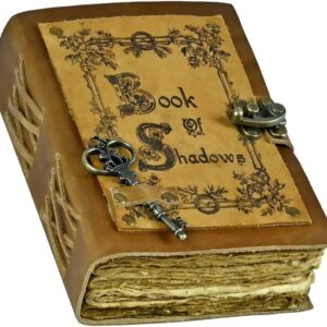 Book of Shadows Vintage Leather Journal Antique Key Handmade Leather Bound Journal with Deckle Edge Paper Diary Leather Sketchbook Drawing Journal Spell Notebook Great Gift Men & Women